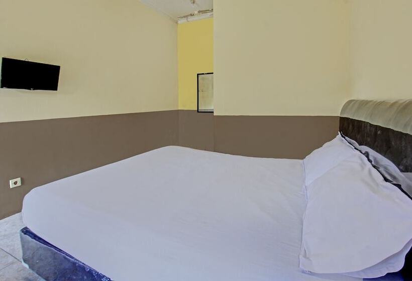 בית מלון כפרי Oyo 92624 Stone Homestay