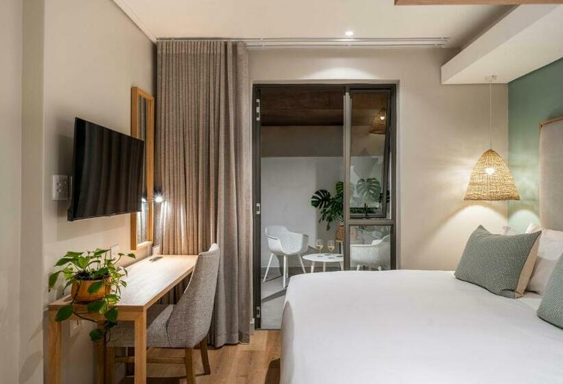 Plett Quarter Hotel Lion Roars Hotels & Lodges