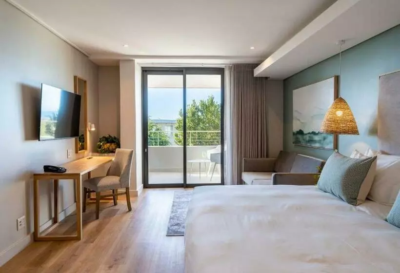 Plett Quarter Hotel   Lion Roars Hotels & Lodges