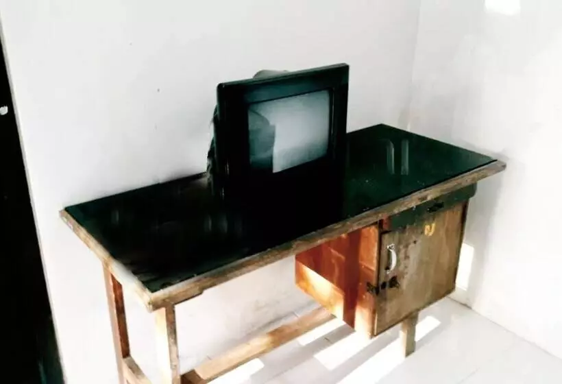 ホテル Spot On 92647 Edelweis Homestay