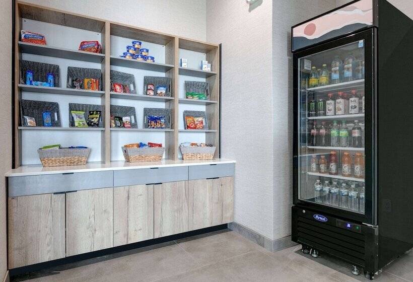 Szálloda The Elm, A Ramada By Wyndham