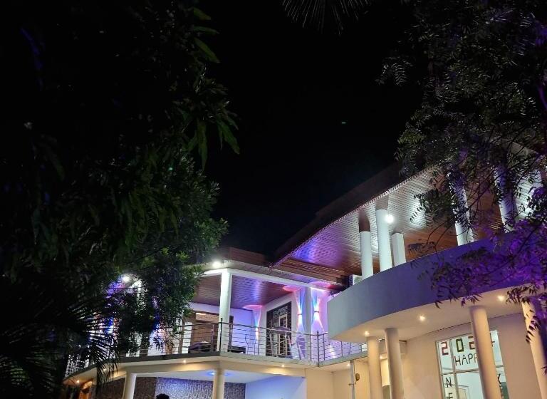 Отель White Win Villa