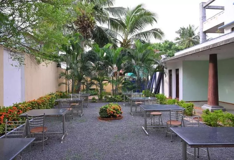 پانسیون Les Boganveillea Heritage Guest House