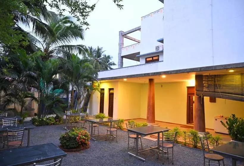 پانسیون Les Boganveillea Heritage Guest House