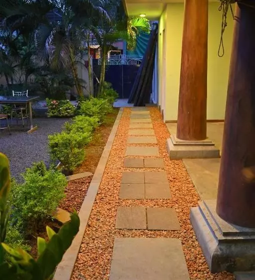 پانسیون Les Boganveillea Heritage Guest House