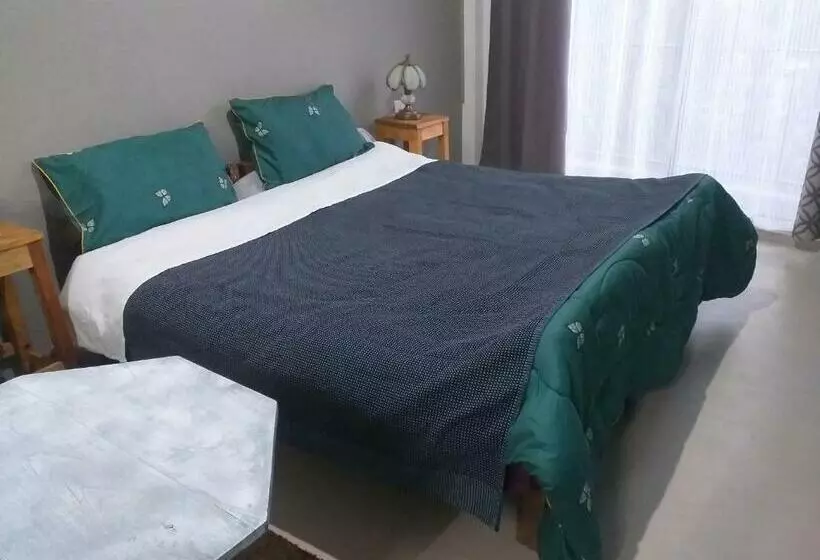Majatalo Travelodge Homestay