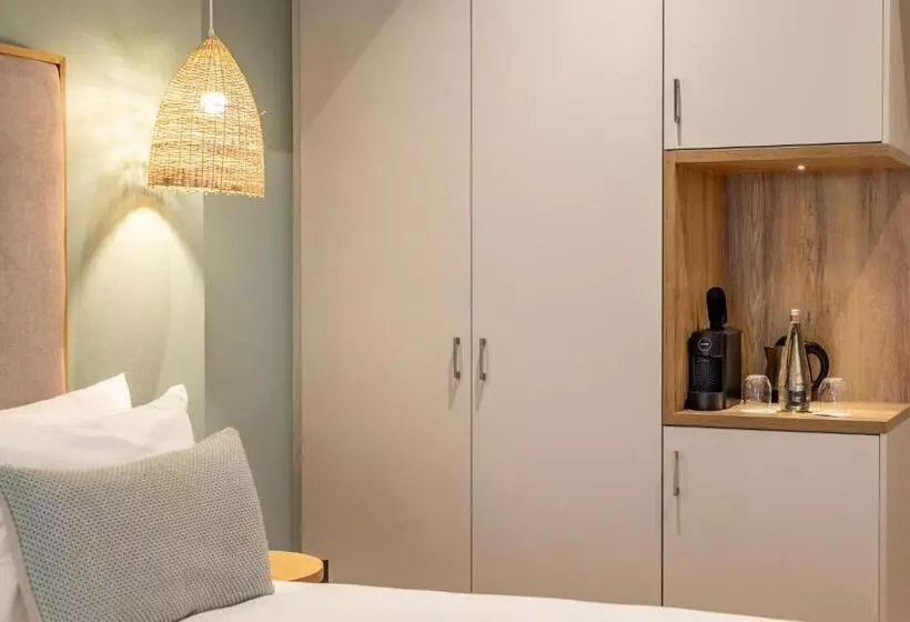 Plett Quarter Hotel   Lion Roars Hotels & Lodges