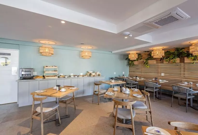 Plett Quarter Hotel   Lion Roars Hotels & Lodges