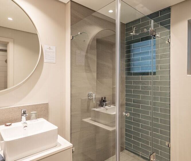 Plett Quarter Hotel Lion Roars Hotels & Lodges