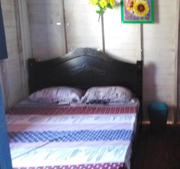 فندق صغير Canadian House Mucura