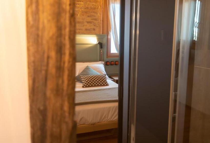 تختخواب و صبحانه Corte Lusenzo