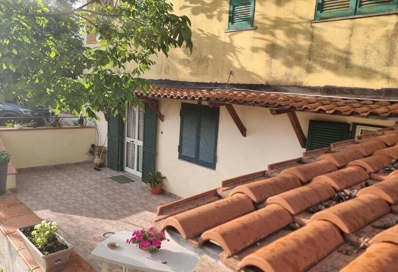 تختخواب و صبحانه Le Colonne Di Cesare