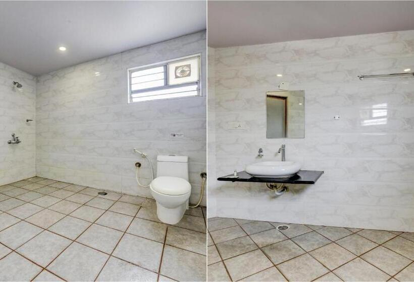 Capital O Hotel Yuvraj Signature