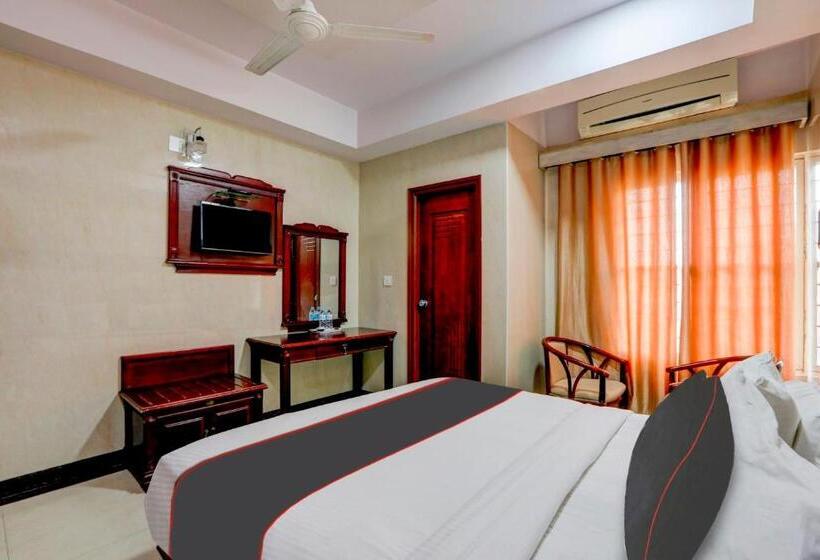 Capital O Hotel Yuvraj Signature