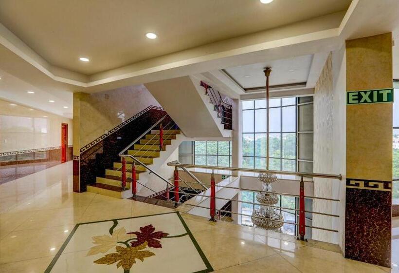 Capital O Hotel Yuvraj Signature