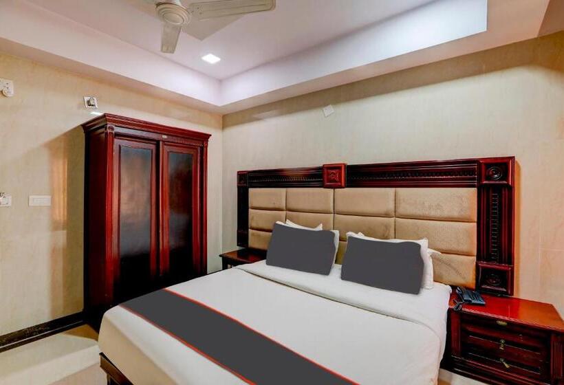 Capital O Hotel Yuvraj Signature