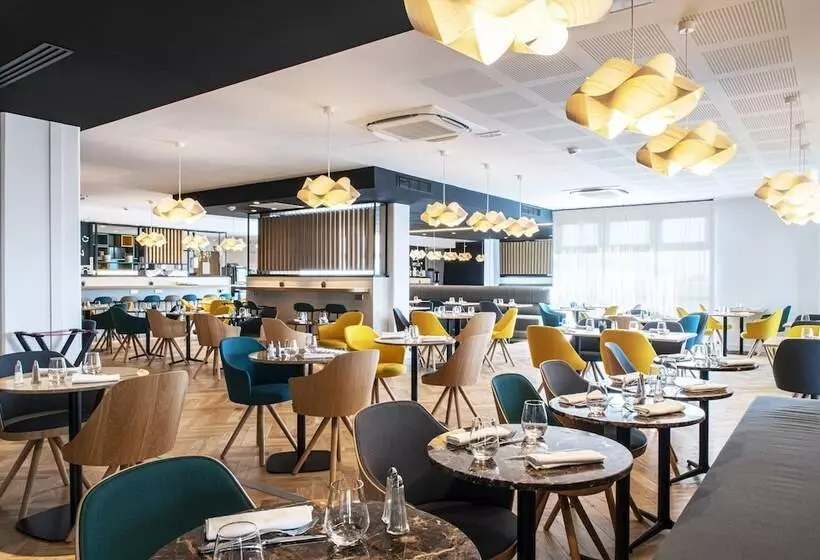 Hotelli Holiday Inn Dijon Sud   Longvic, An Ihg