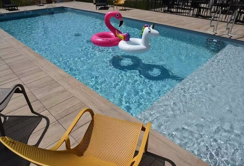 Hotelli Holiday Inn Dijon Sud   Longvic, An Ihg