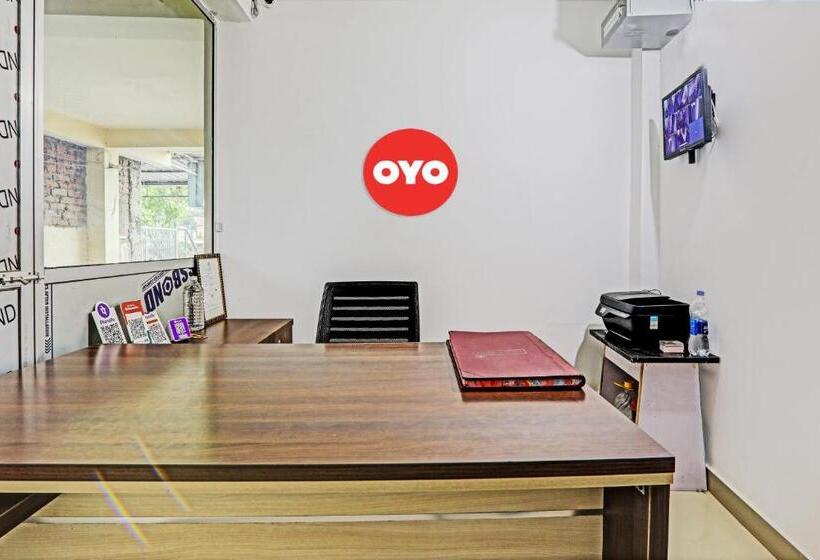 ホテル Oyo Flagship 81391  City Point