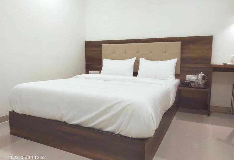 Hotel Precious Pearl