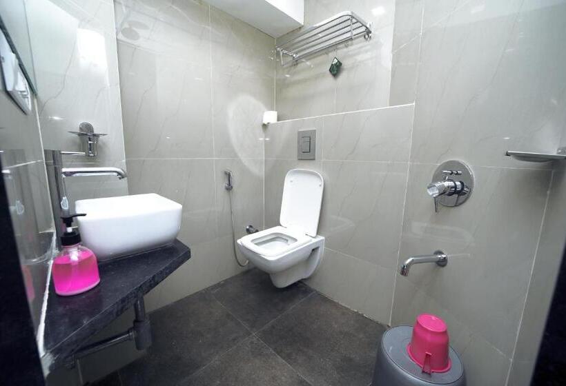 Hotel Precious Pearl