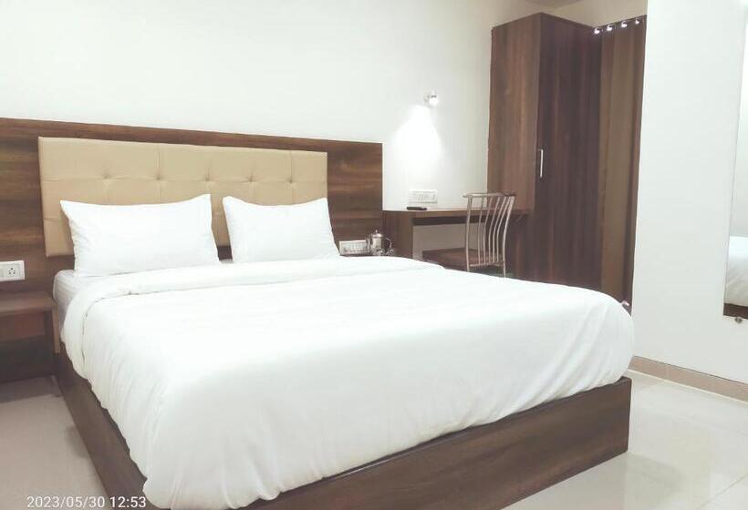 Hotel Precious Pearl