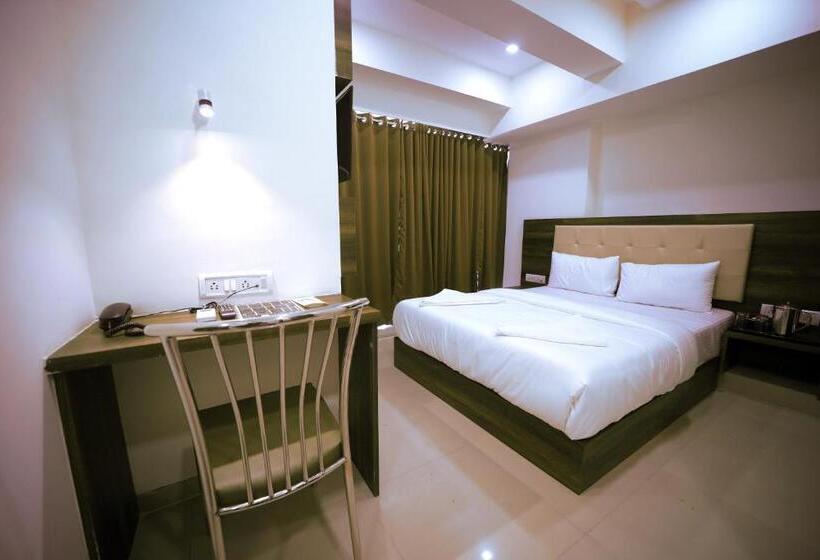 Hotel Precious Pearl