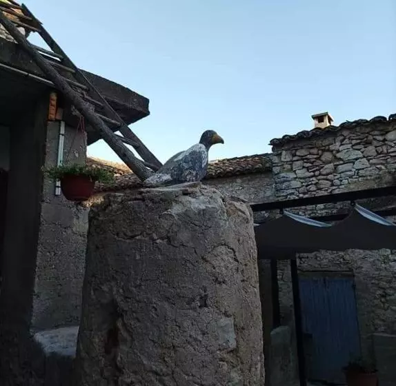 L Atelier De Raymond