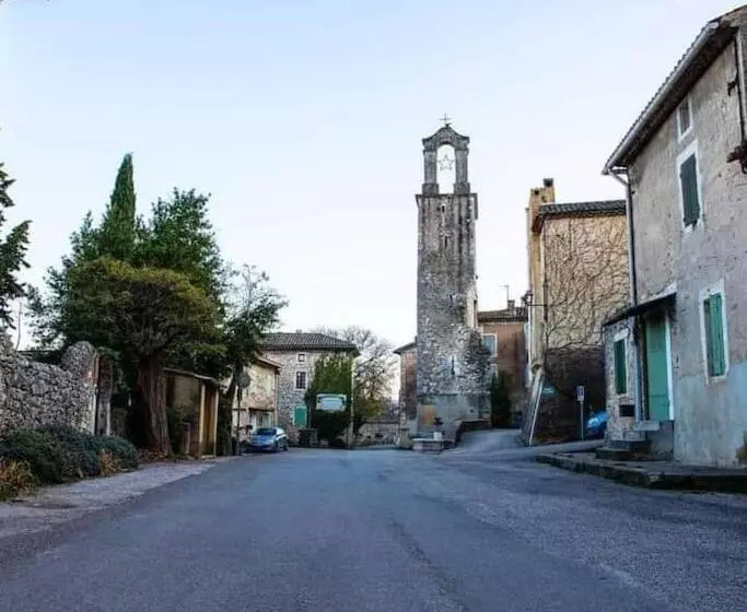 L Atelier De Raymond