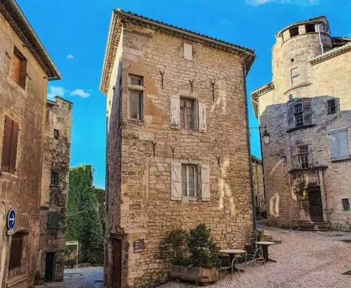 L Atelier De Raymond