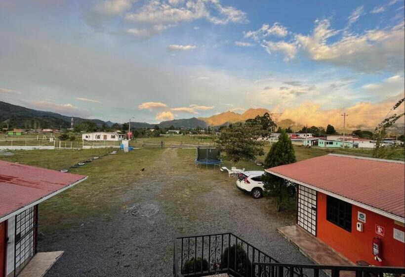 ペンション Cabañas Guadalupe Volcán