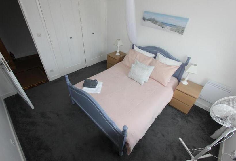 مبيت وإفطار La Charentaise Des Lilas