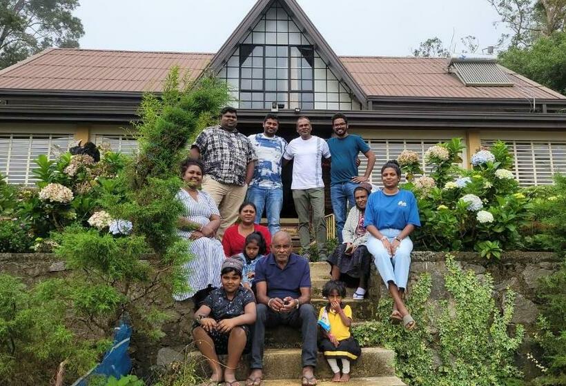 住宿加早餐  Shadow Mask Bungalow