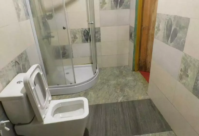 ベッドアンドブレックファースト Shadow Mask Bungalow