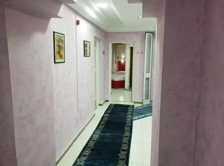 ホテル Hôtel Le Corail