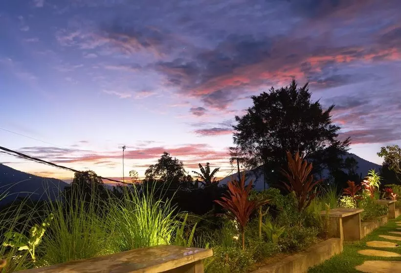 ホテル Mountain Peak Kintamani