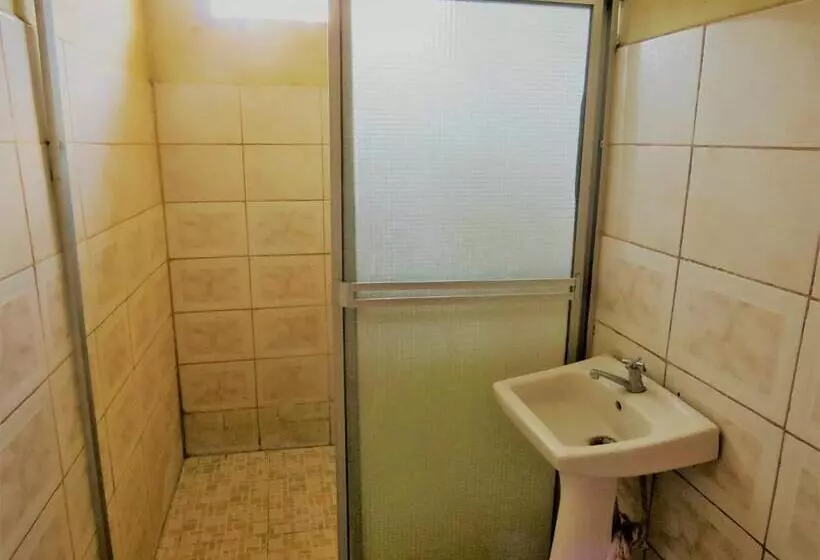 ペンション Hostal Casa Enma