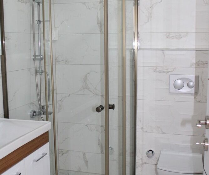 Capo Calaberno Aparts