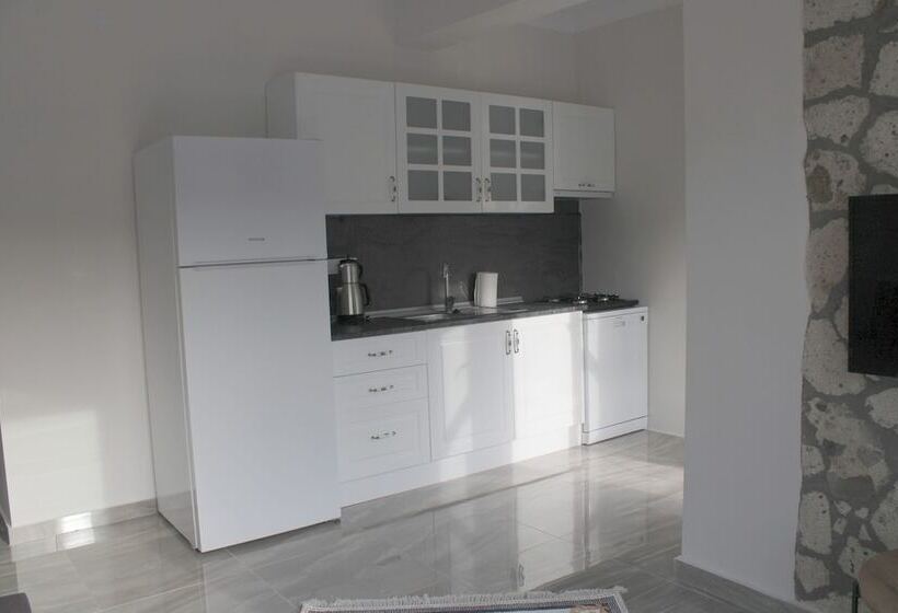 Capo Calaberno Aparts