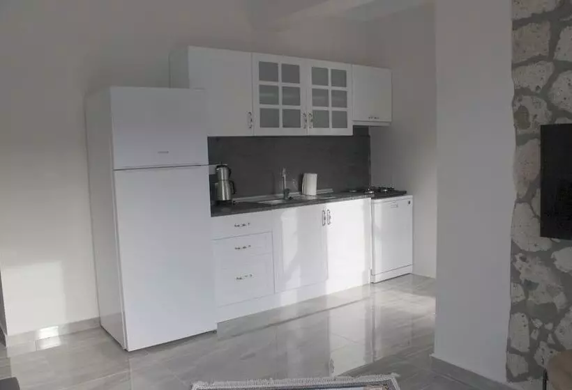 Capo Calaberno Aparts