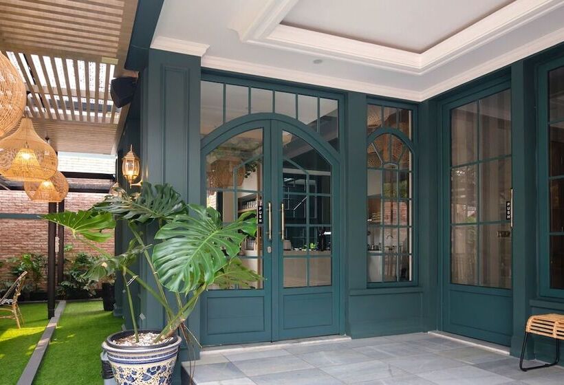 호텔 Casa Living Senopati