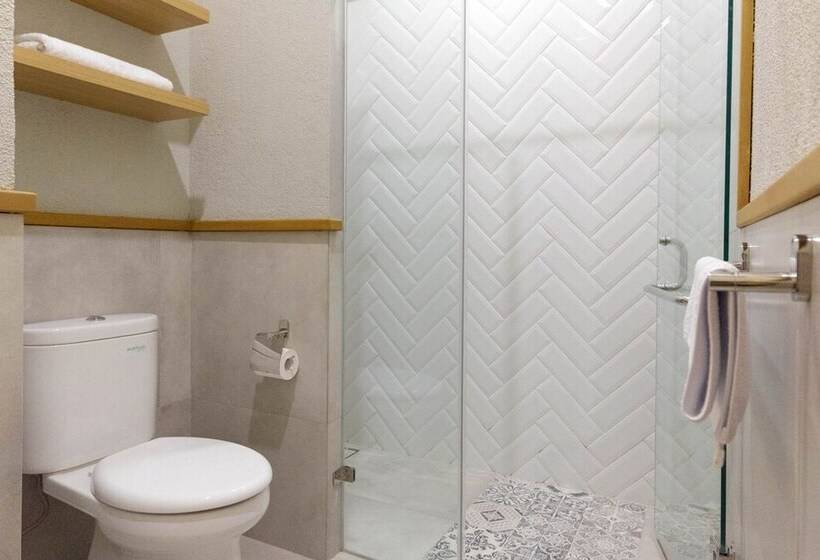 호텔 Casa Living Senopati