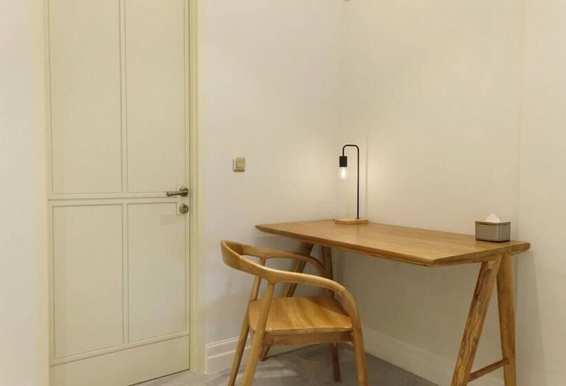 호텔 Casa Living Senopati