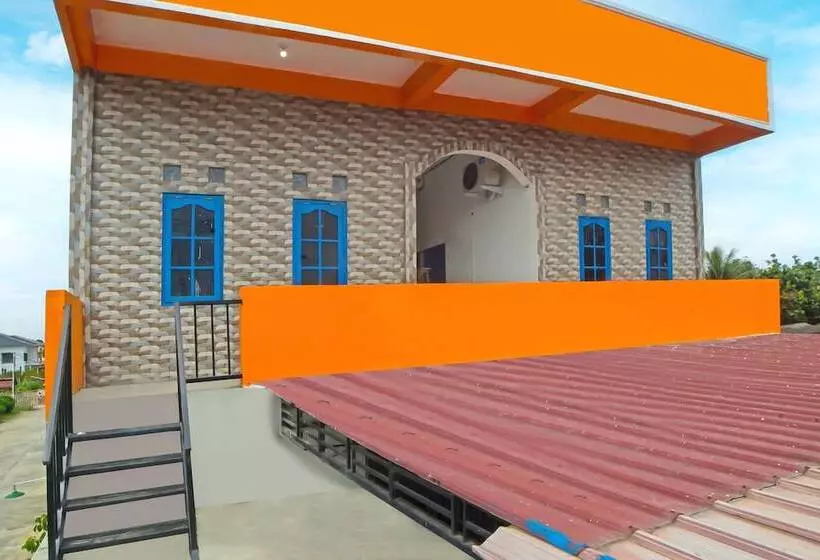 هتل Oyo 92578 Sri Ulina Homestay