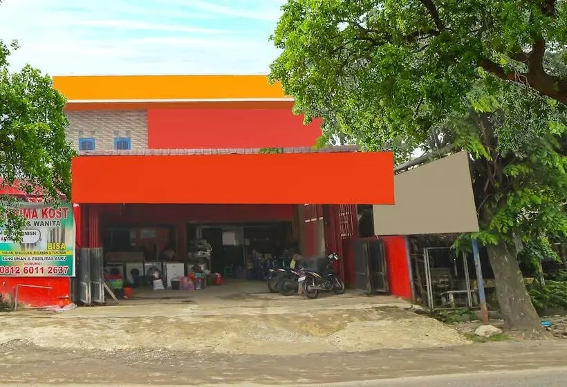 هتل Oyo 92578 Sri Ulina Homestay