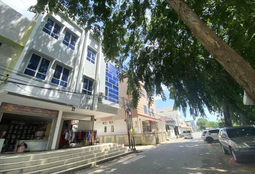 酒店 Oyo 92586 Happy 777