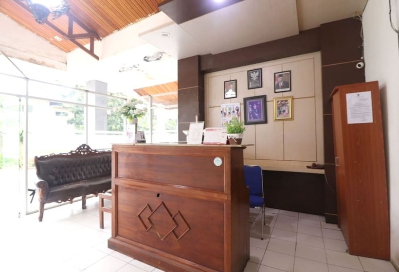 酒店 Oyo 92586 Happy 777