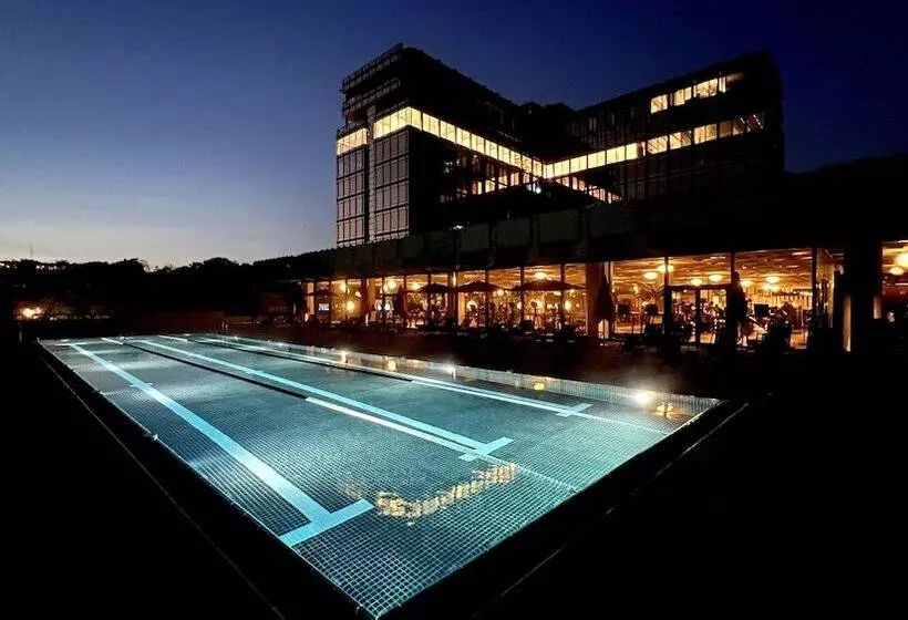 ホテル Mix Brussels   Gym & Wellness For Adults Only