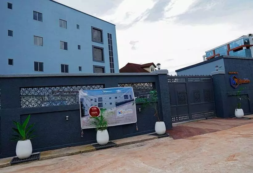 هتل Romeneo Grand Royal