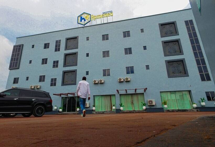 호텔 Romeneo Grand Royal